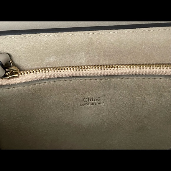 Authentic Chloe Medium Faye - almost NEW! - Picture 6 of 6